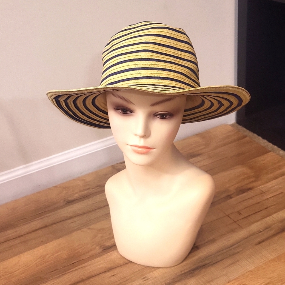 FERIA MODE Tan Navy Striped 3" Wide Paper Hat